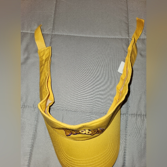 Mooby's Fun-Ployee Uniform Visor - One Size Fits All - Picture 4 of 6